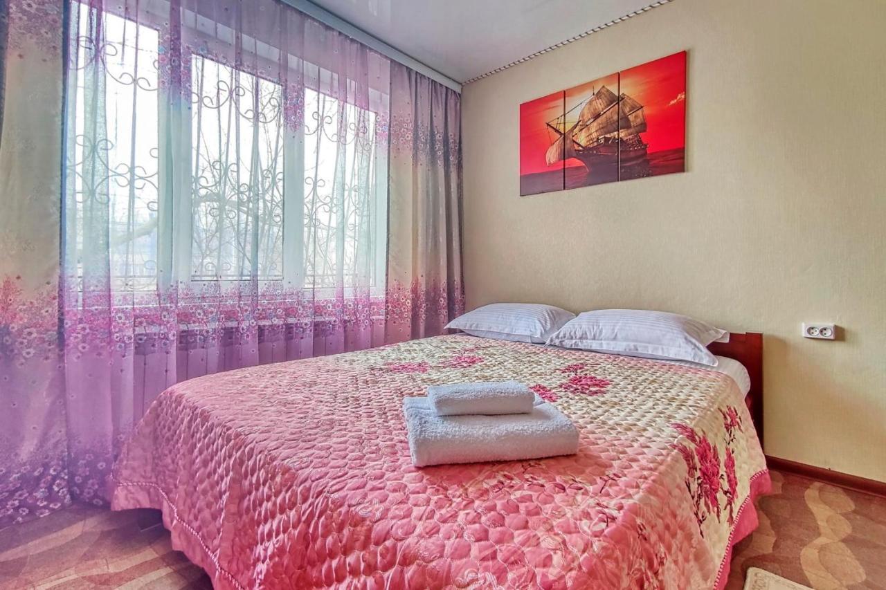 Апартаменты В Микрорайоне Орбита-2, 4 Almaty Esterno foto