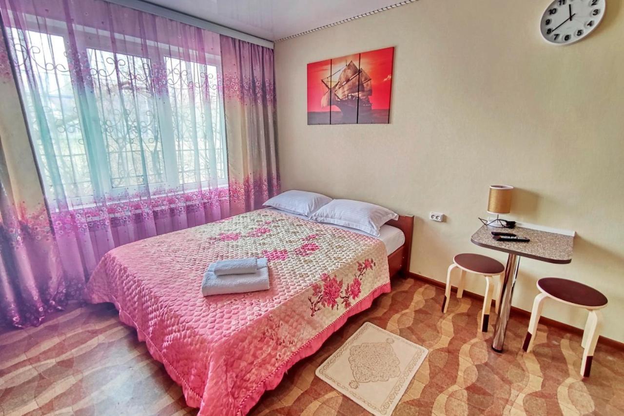 Апартаменты В Микрорайоне Орбита-2, 4 Almaty Esterno foto