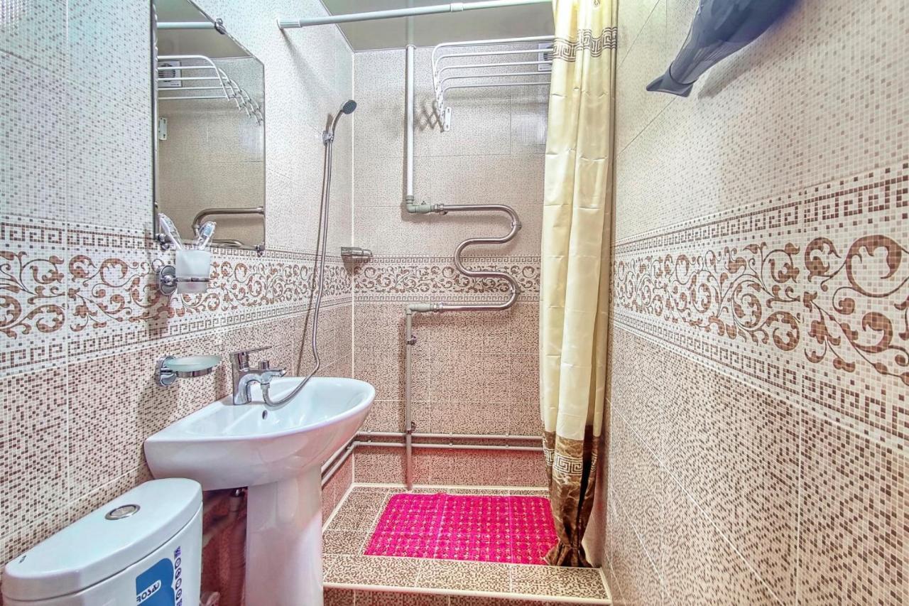 Апартаменты В Микрорайоне Орбита-2, 4 Almaty Esterno foto